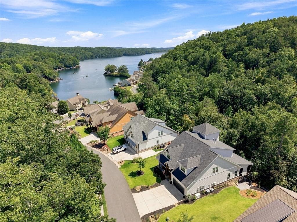 4 bedroom, 4 bathroom, 3,623 sq ft single family residence for sale at 110 Sunset Peak Court, Waleska, GA 30183 — photo 2