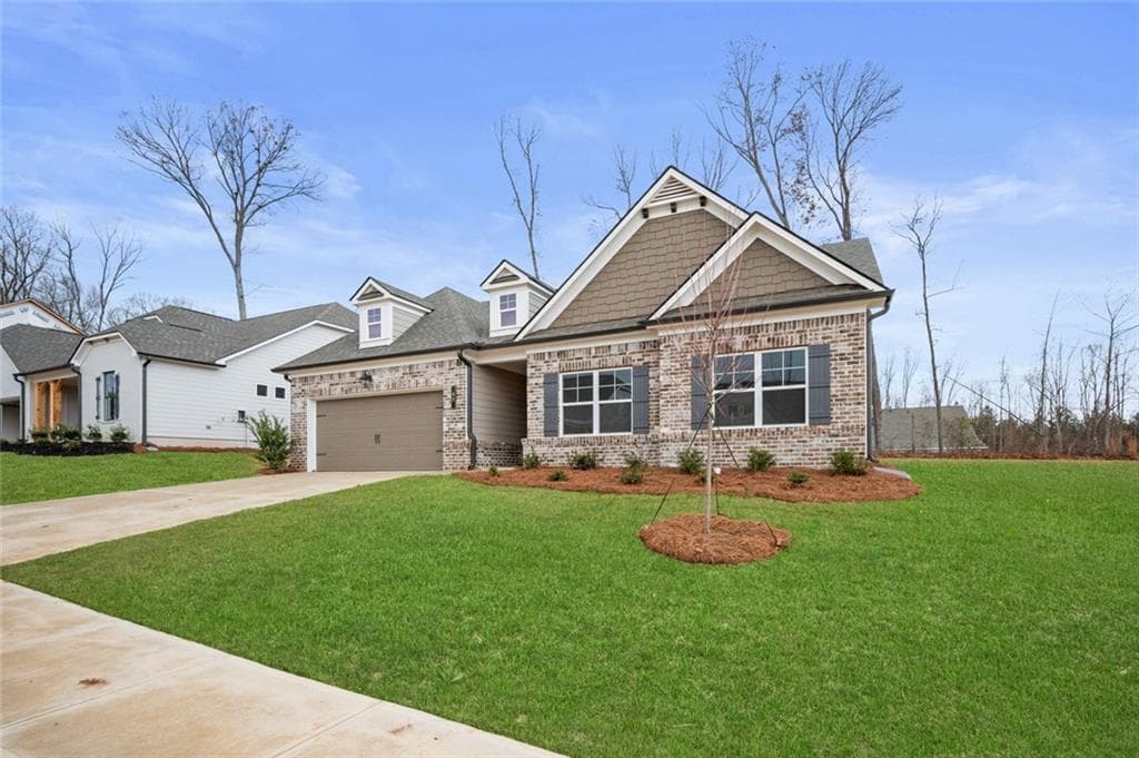 3 bedroom, 3 bathroom, 1,868 sq ft single family residence for sale at 301 Wingate Drive, Winder, GA 30680 — photo 4