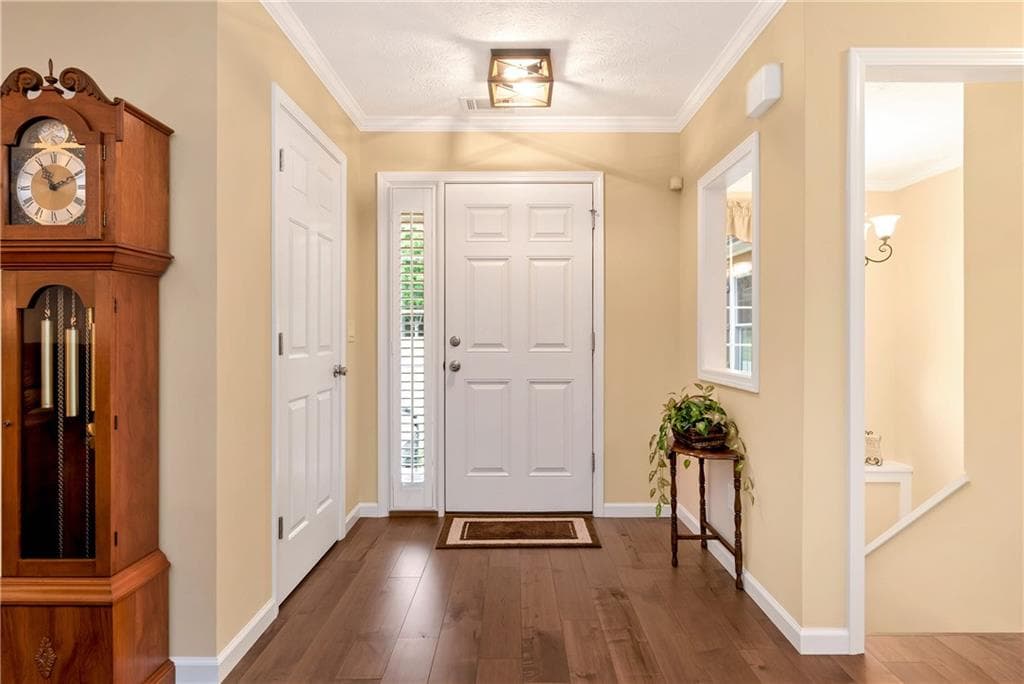 3 bedroom, 3 bathroom, 2,399 sq ft single family residence for sale at 4980 Hopewell Road, Cumming, GA 30028 — photo 7