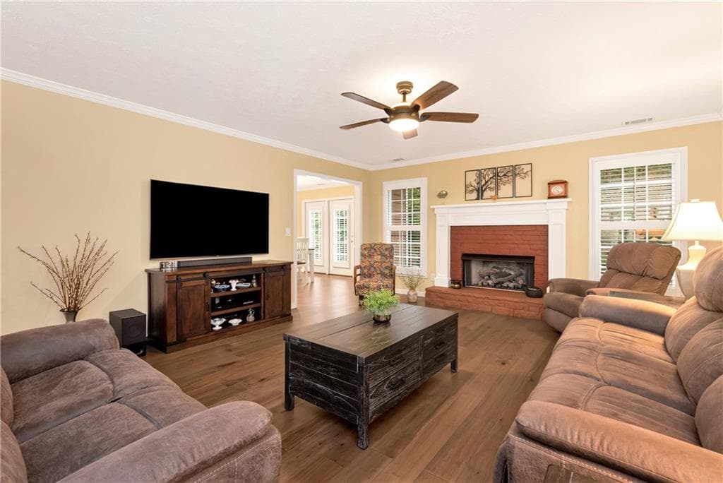 3 bedroom, 3 bathroom, 2,399 sq ft single family residence for sale at 4980 Hopewell Road, Cumming, GA 30028 — photo 10