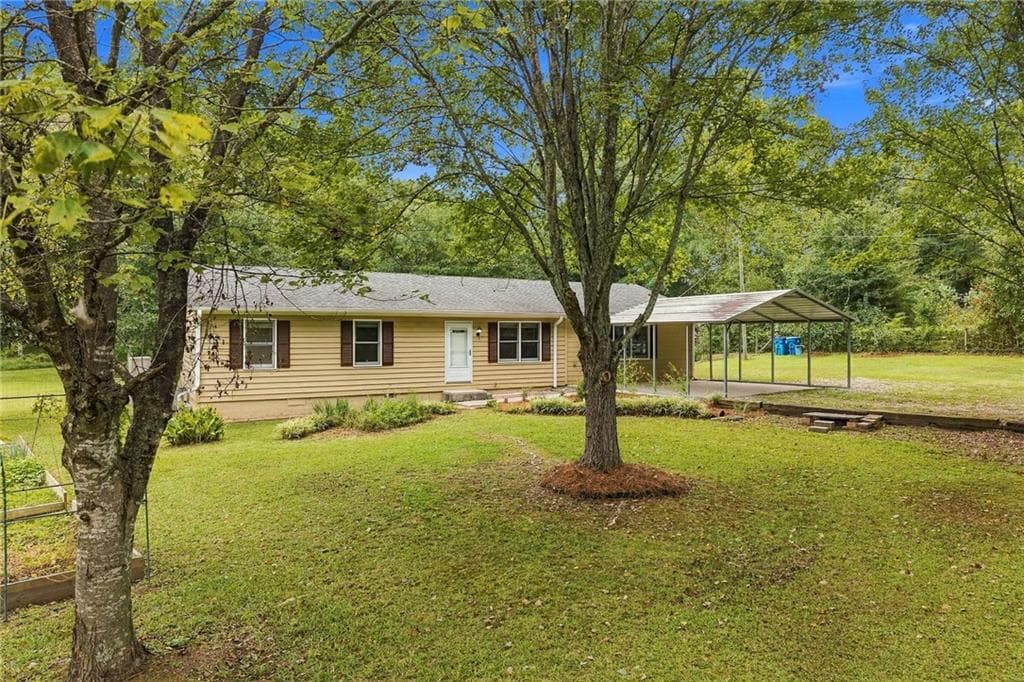 3 bedroom, 2 bathroom, 1,680 sq ft single family residence for sale at 1639 Flowery Branch Road, Auburn, GA 30011 — photo 5