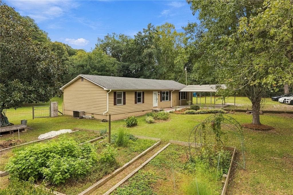 3 bedroom, 2 bathroom, 1,680 sq ft single family residence for sale at 1639 Flowery Branch Road, Auburn, GA 30011 — photo 6