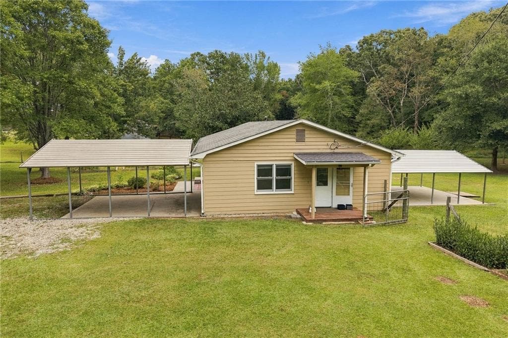 3 bedroom, 2 bathroom, 1,680 sq ft single family residence for sale at 1639 Flowery Branch Road, Auburn, GA 30011 — photo 7
