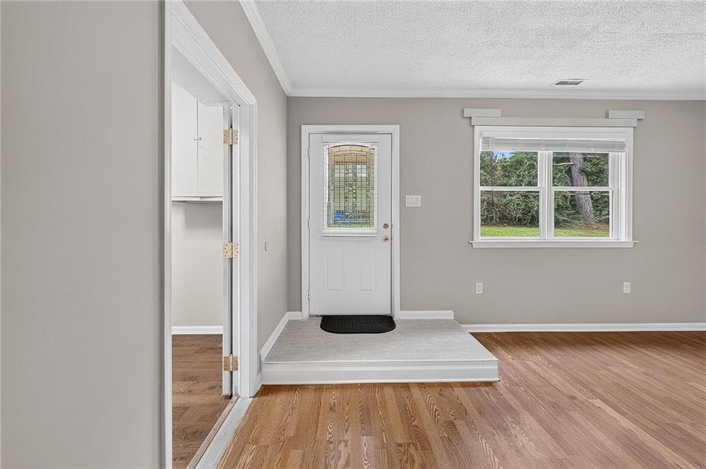 3 bedroom, 2 bathroom, 1,680 sq ft single family residence for sale at 1639 Flowery Branch Road, Auburn, GA 30011 — photo 9