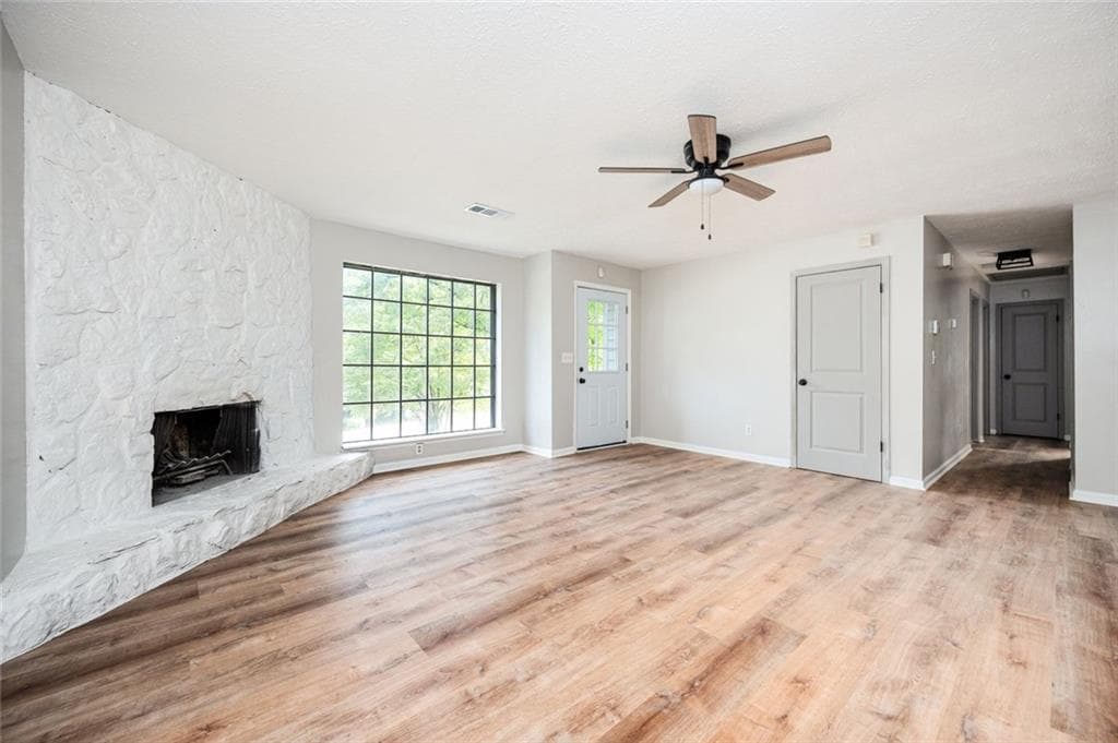 4 bedroom, 2 bathroom, 2,293 sq ft single family residence for sale at 1650 Auden Lane, Norcross, GA 30093 — photo 4