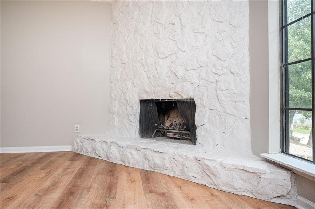 4 bedroom, 2 bathroom, 2,293 sq ft single family residence for sale at 1650 Auden Lane, Norcross, GA 30093 — photo 7