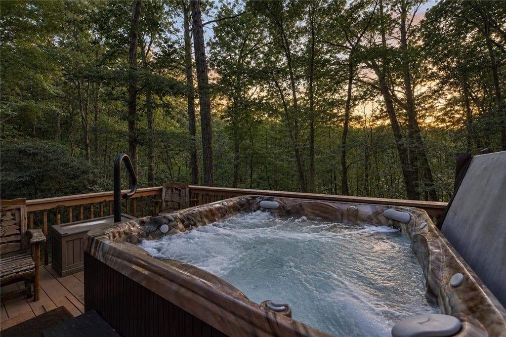 4 bedroom, 3 bathroom, 2,913 sq ft single family residence for sale at 162 Bluebell Cir S, Jasper, GA 30143 — photo 6
