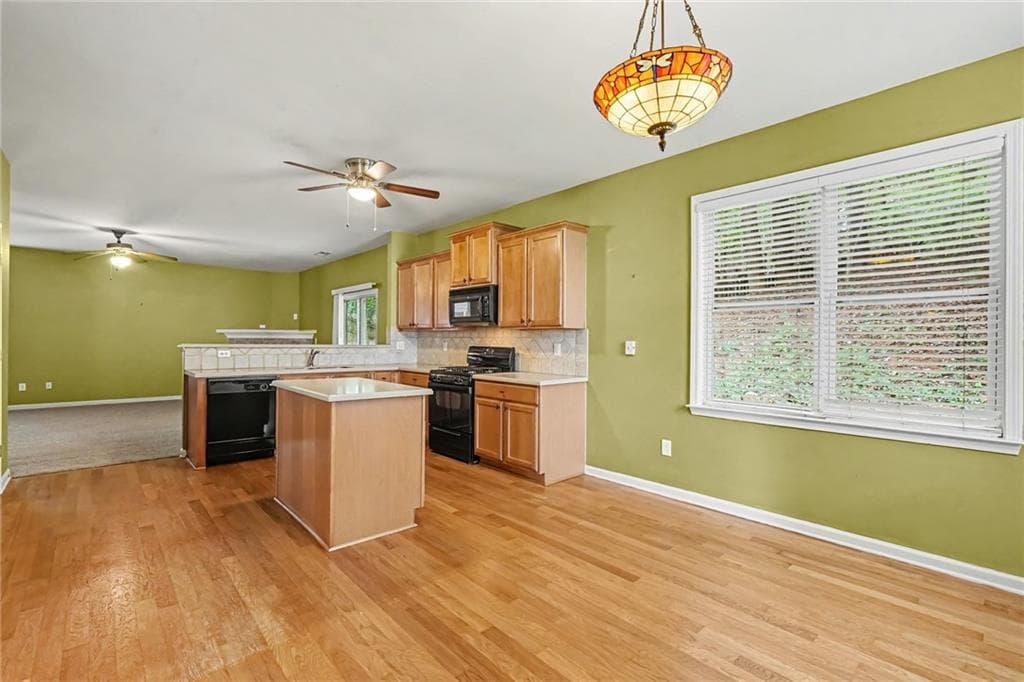 4 bedroom, 3 bathroom, 3,255 sq ft single family residence for sale at 925 Liberty Ives Drive, Auburn, GA 30011 — photo 8