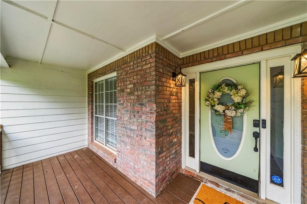 5 bedroom, 4 bathroom, 3,204 sq ft single family residence for sale at 449 Walnut Creek Drive, Stockbridge, GA 30281 — photo 2