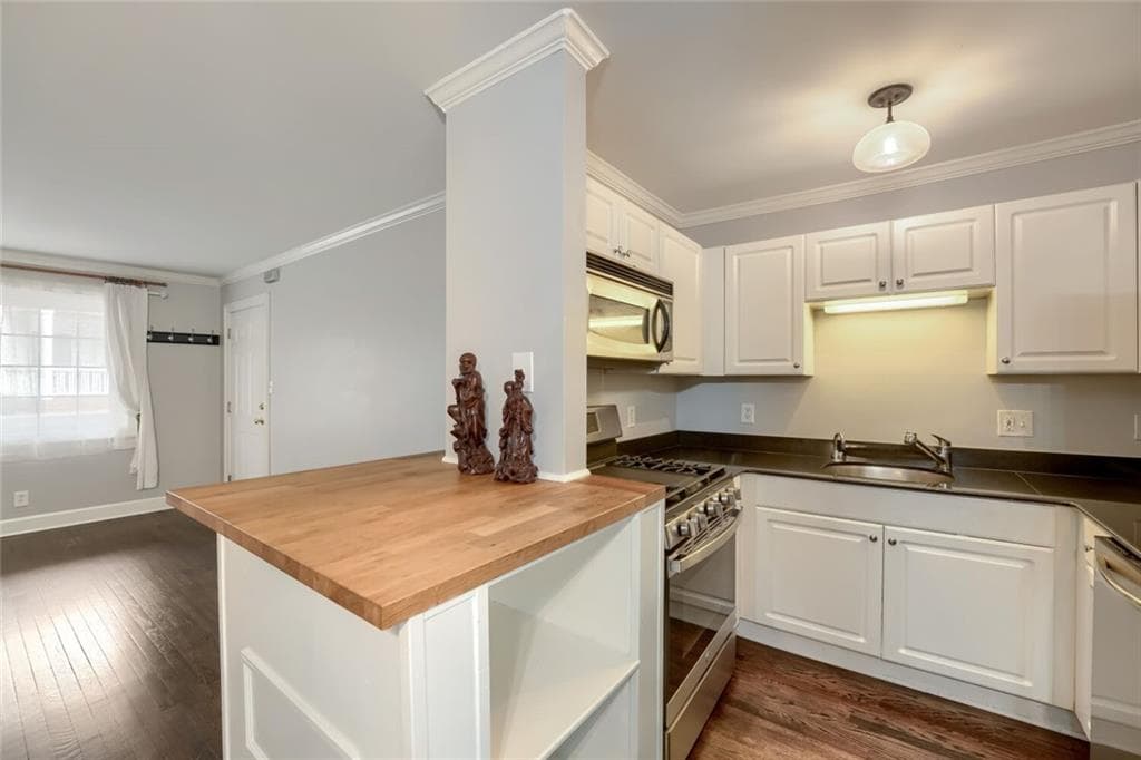 1 bedroom, 1 bathroom, 600 sq ft condominium for rent at 1988 Wellbourne Drive 6, Atlanta, GA 30324 for $1,500 a month — photo 8