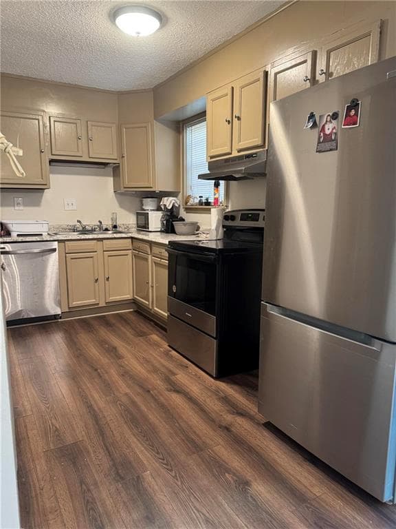 3 bedroom, 3 bathroom, 1,350 sq ft condominium for sale at 4701 Flat Shoals Road 41G, Union City, GA 30291 — photo 4
