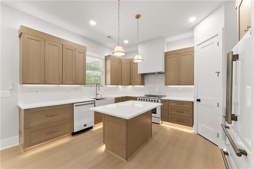 4 bedroom, 3 bathroom, 2,350 sq ft single family residence for sale at 5019 Nichols Drive, Flowery Branch, GA 30542 — photo 10