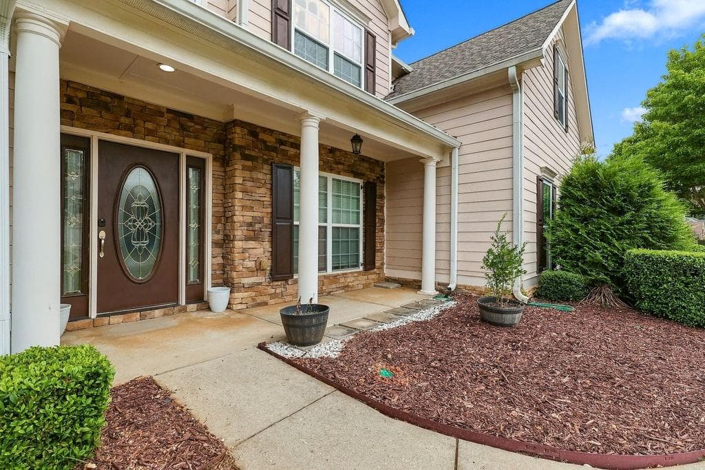 5 bedroom, 4 bathroom, 3,596 sq ft single family residence for sale at 1500 Granby Lane, Locust Grove, GA 30248 — photo 3