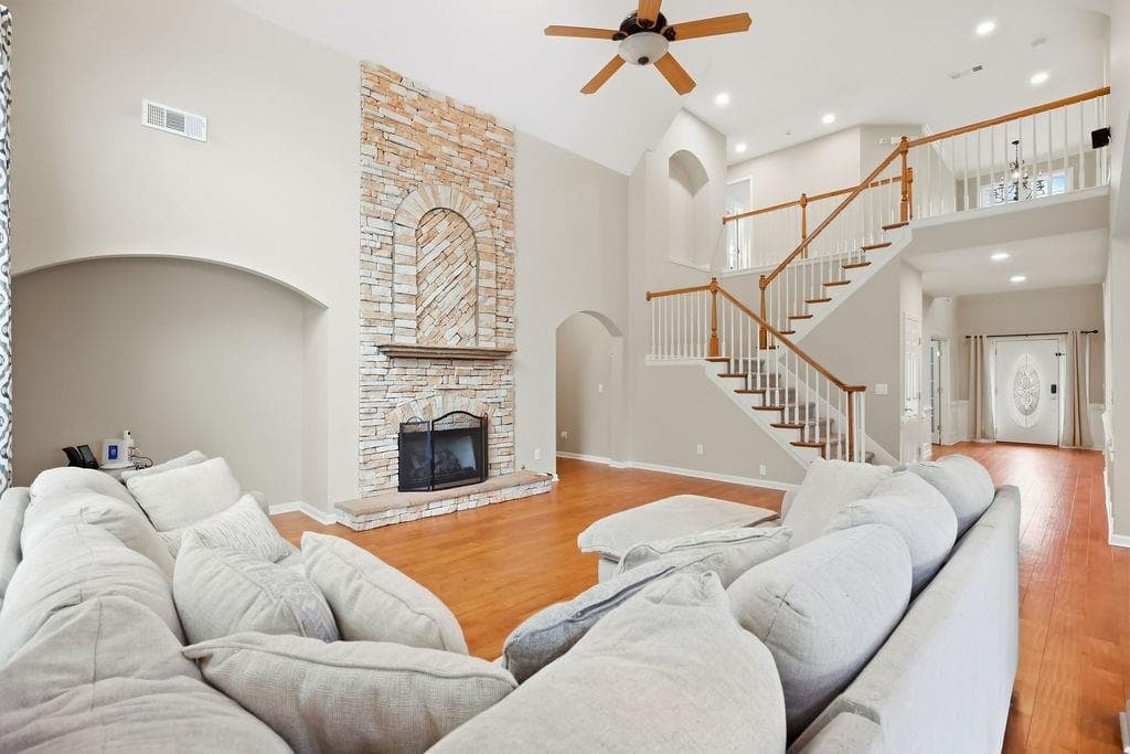 5 bedroom, 4 bathroom, 3,596 sq ft single family residence for sale at 1500 Granby Lane, Locust Grove, GA 30248 — photo 4