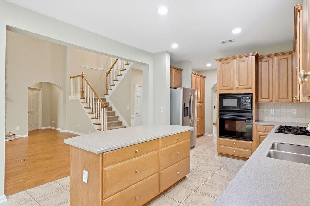 5 bedroom, 4 bathroom, 3,596 sq ft single family residence for sale at 1500 Granby Lane, Locust Grove, GA 30248 — photo 9