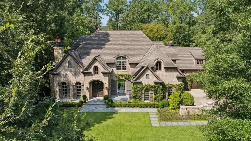 6 bedroom, 9 bathroom, 7,561 sq ft single family residence for sale at 405 Kenbrook Drive, Sandy Springs, GA 30327 — photo 2
