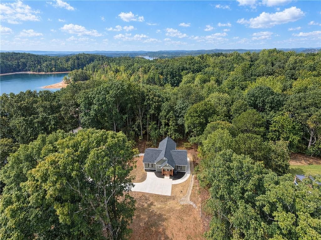 3 bedroom, 2 bathroom, 1,884 sq ft single family residence for sale at 3705 Ronny Way, Gainesville, GA 30506 — photo 8