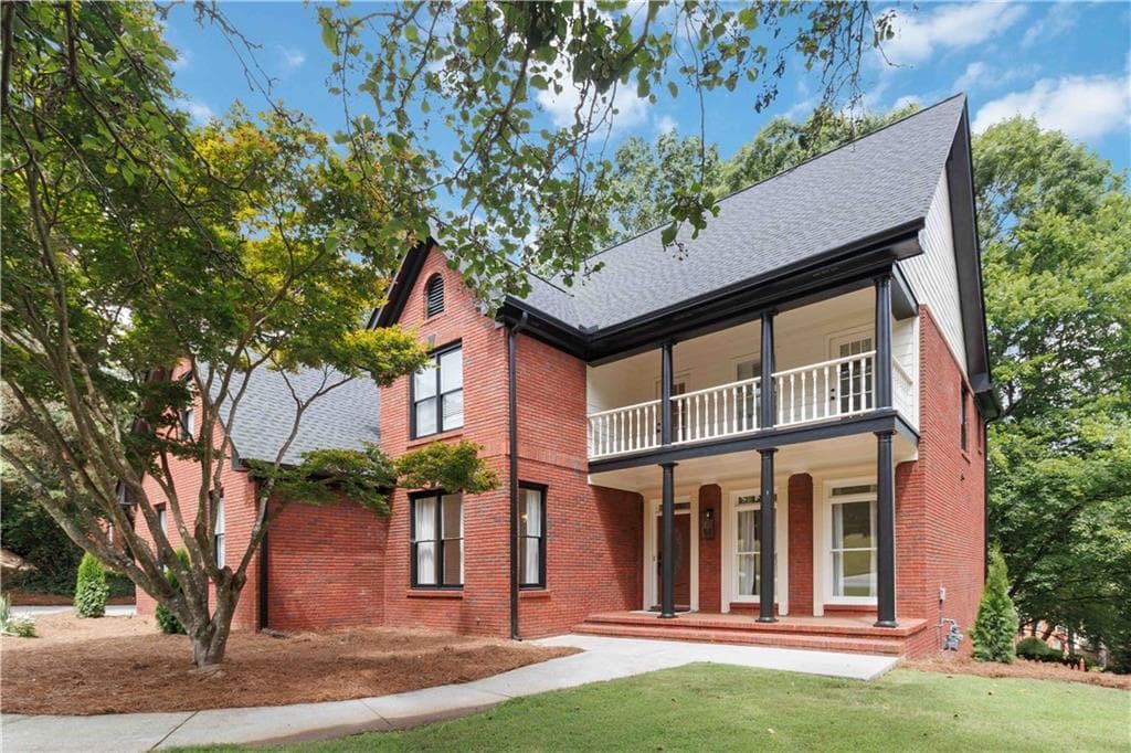 6 bedroom, 5 bathroom, 4,509 sq ft single family residence for sale at 3355 Kates Way, Duluth, GA 30097 — photo 4
