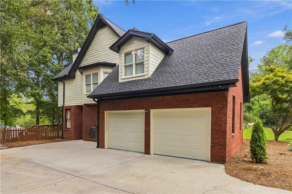 6 bedroom, 5 bathroom, 4,509 sq ft single family residence for sale at 3355 Kates Way, Duluth, GA 30097 — photo 5