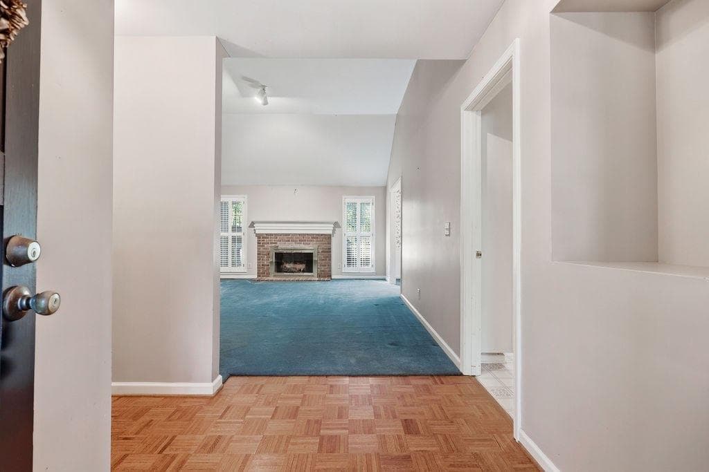 3 bedroom, 2 bathroom, 1,671 sq ft single family residence for sale at 8 John Street, Winder, GA 30680 — photo 2