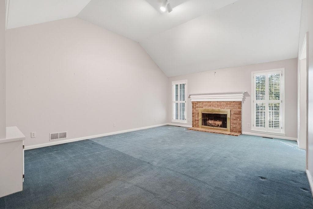 3 bedroom, 2 bathroom, 1,671 sq ft single family residence for sale at 8 John Street, Winder, GA 30680 — photo 3