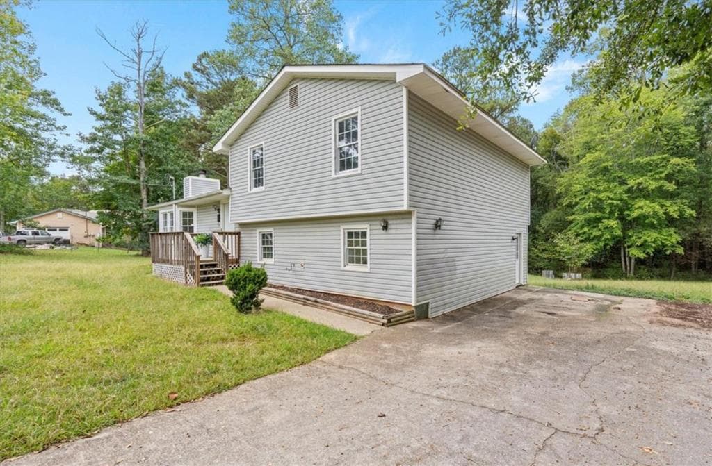 4 bedroom, 2 bathroom, 2,064 sq ft single family residence for sale at 28 Cypress Circle, Carrollton, GA 30116 — photo 4
