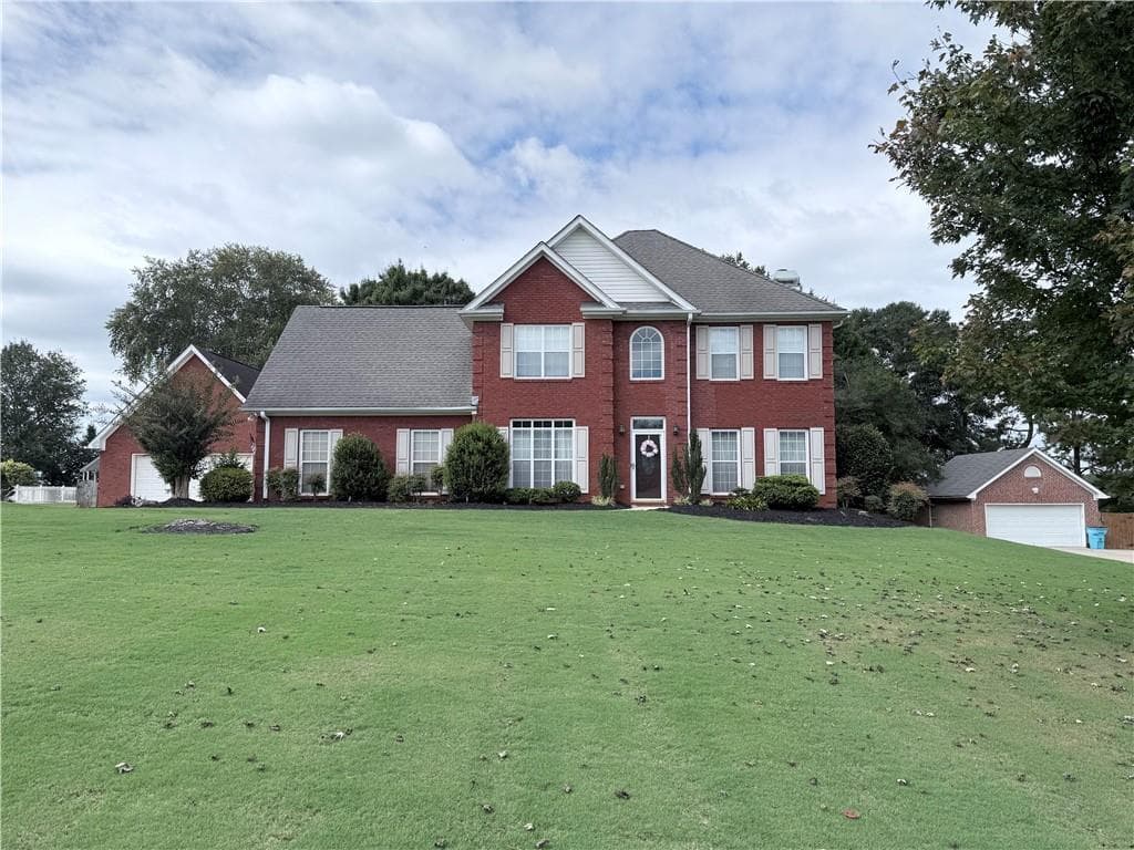 3 bedroom, 3 bathroom, 2,253 sq ft single family residence for sale at 209 Ashley Drive, Mcdonough, GA 30252
