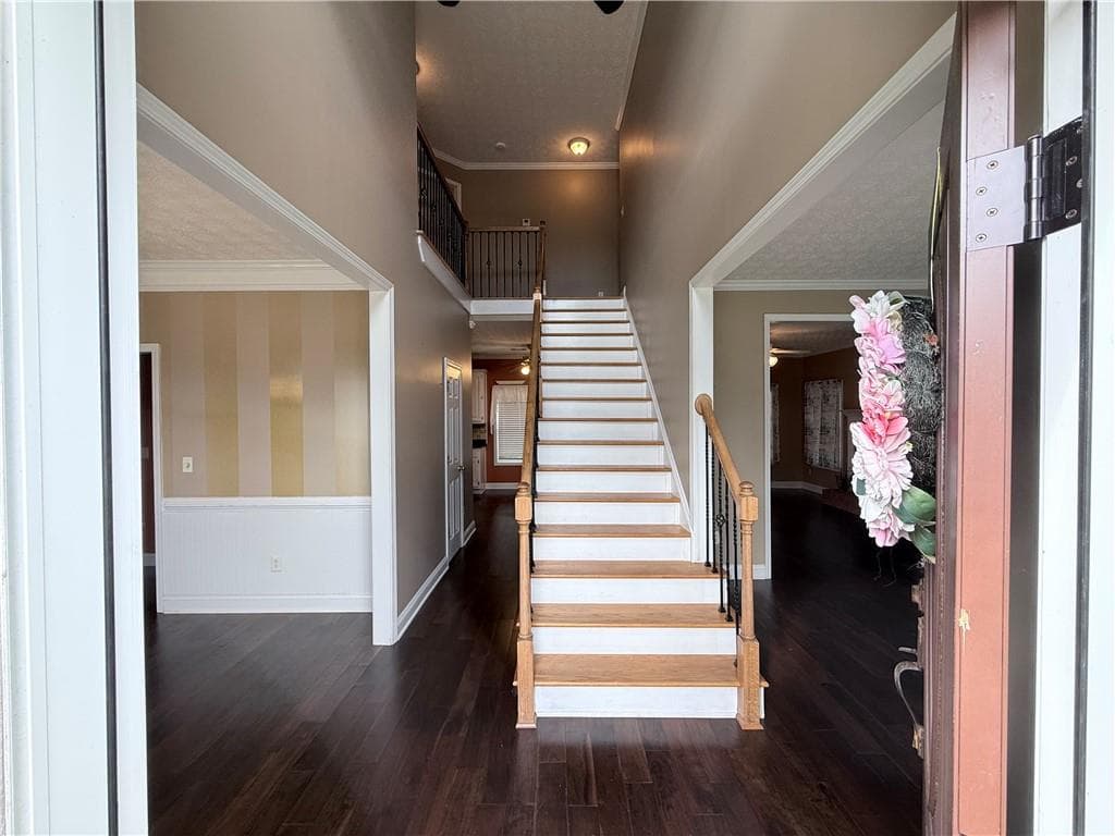 3 bedroom, 3 bathroom, 2,253 sq ft single family residence for sale at 209 Ashley Drive, Mcdonough, GA 30252 — photo 5