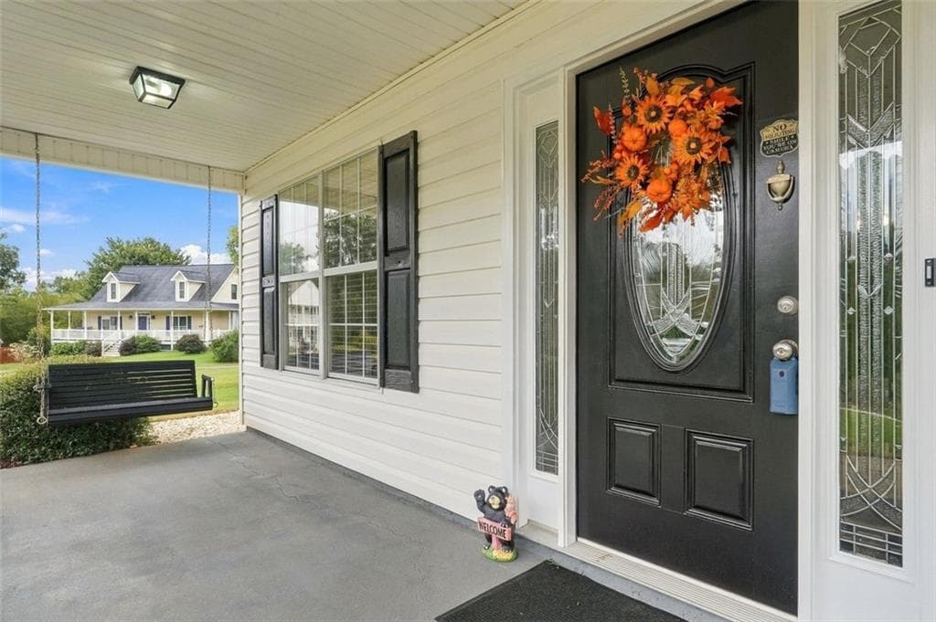 3 bedroom, 2 bathroom, 1,685 sq ft single family residence for sale at 8225 Wimbledon Court, Gainesville, GA 30506 — photo 7