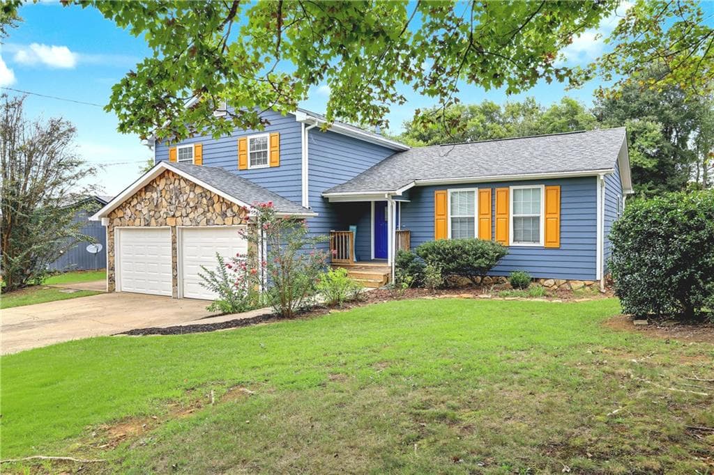3 bedroom, 2 bathroom, 1,304 sq ft single family residence for sale at 3447 Trickum Road, Woodstock, GA 30188 — photo 3