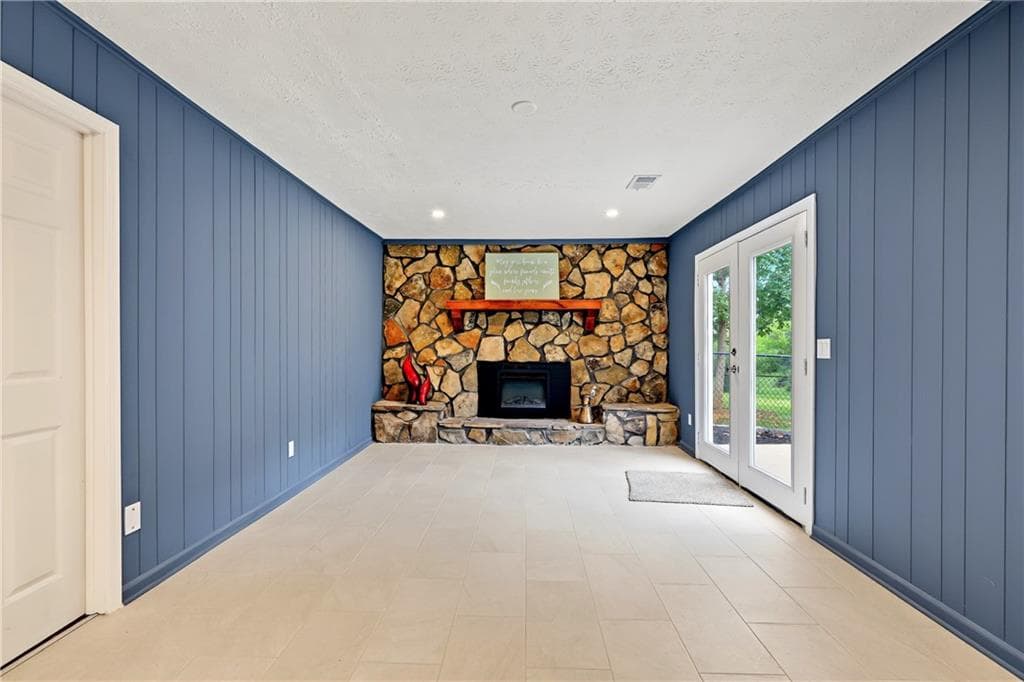 3 bedroom, 2 bathroom, 1,304 sq ft single family residence for sale at 3447 Trickum Road, Woodstock, GA 30188 — photo 5