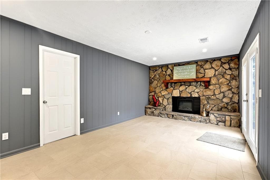 3 bedroom, 2 bathroom, 1,304 sq ft single family residence for sale at 3447 Trickum Road, Woodstock, GA 30188 — photo 6