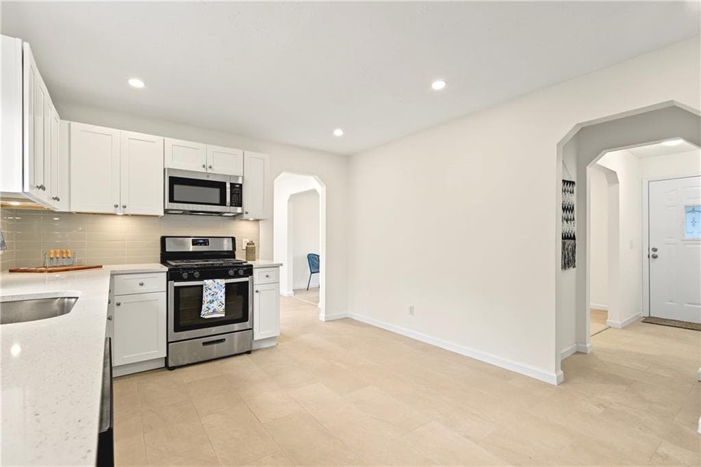 3 bedroom, 2 bathroom, 1,304 sq ft single family residence for sale at 3447 Trickum Road, Woodstock, GA 30188 — photo 9