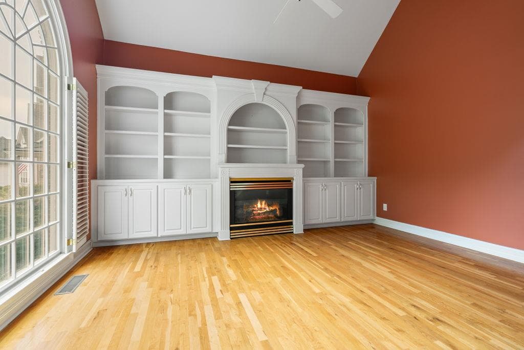 6 bedroom, 5 bathroom, 6,898 sq ft single family residence under contract at 5299 Garnaby Lane, Peachtree Corners, GA 30092 — photo 7