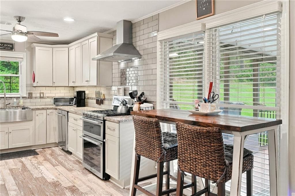 3 bedroom, 2 bathroom, 2,500 sq ft single family residence for sale at 2156 Windsor Drive, Lithia Springs, GA 30122 — photo 9