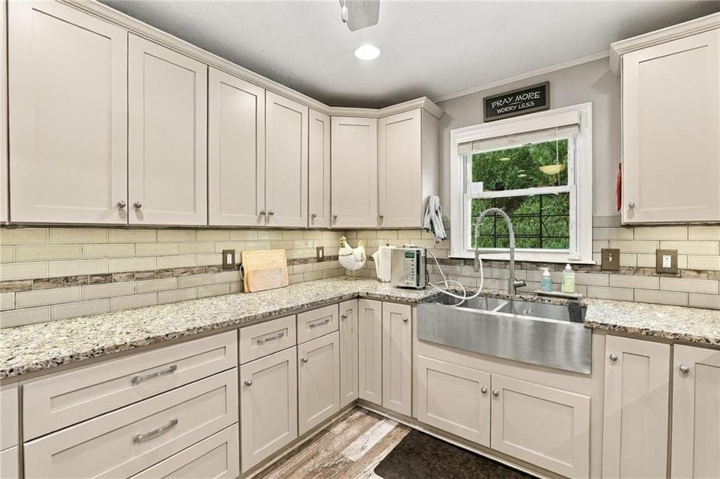 3 bedroom, 2 bathroom, 2,500 sq ft single family residence for sale at 2156 Windsor Drive, Lithia Springs, GA 30122 — photo 10