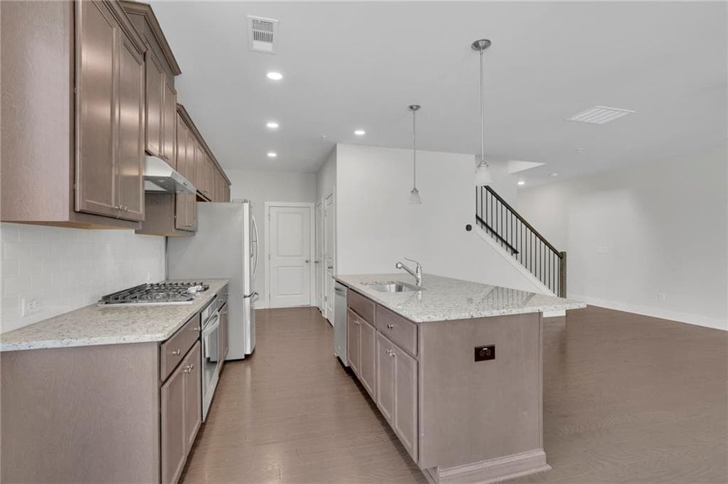 4 bedroom, 4 bathroom, 3,400 sq ft townhouse for rent at 1252 Windmill Parkway, Cumming, GA 30041 for $2,800 a month — photo 9