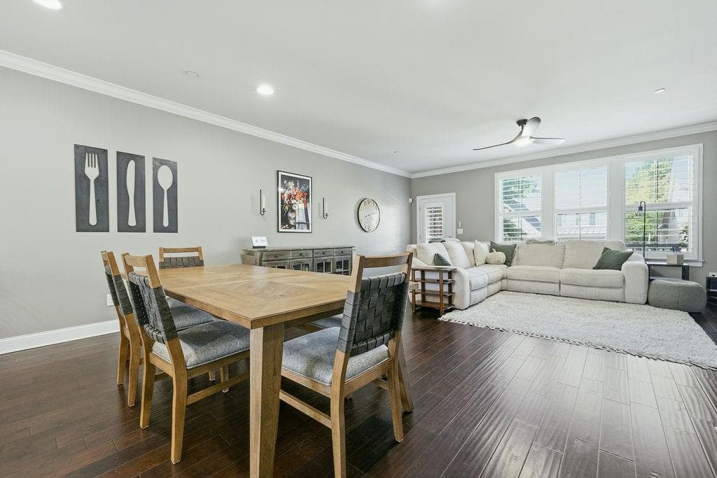 3 bedroom, 4 bathroom, 2,961 sq ft townhouse for sale at 132 Marietta Walk, Marietta, GA 30064 — photo 6