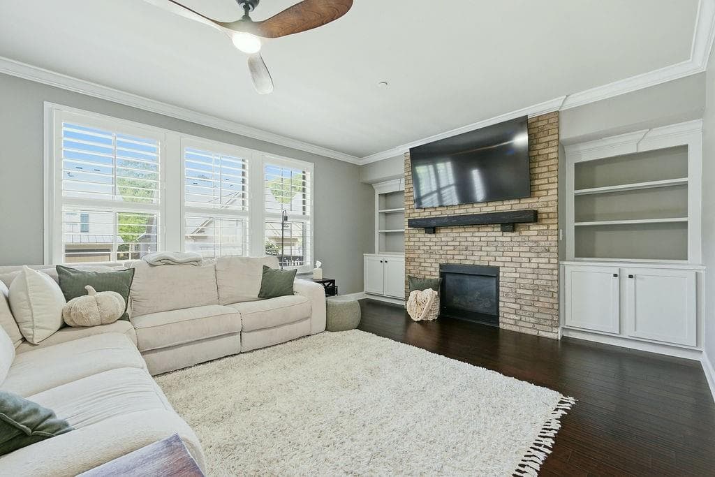 3 bedroom, 4 bathroom, 2,961 sq ft townhouse for sale at 132 Marietta Walk, Marietta, GA 30064 — photo 8