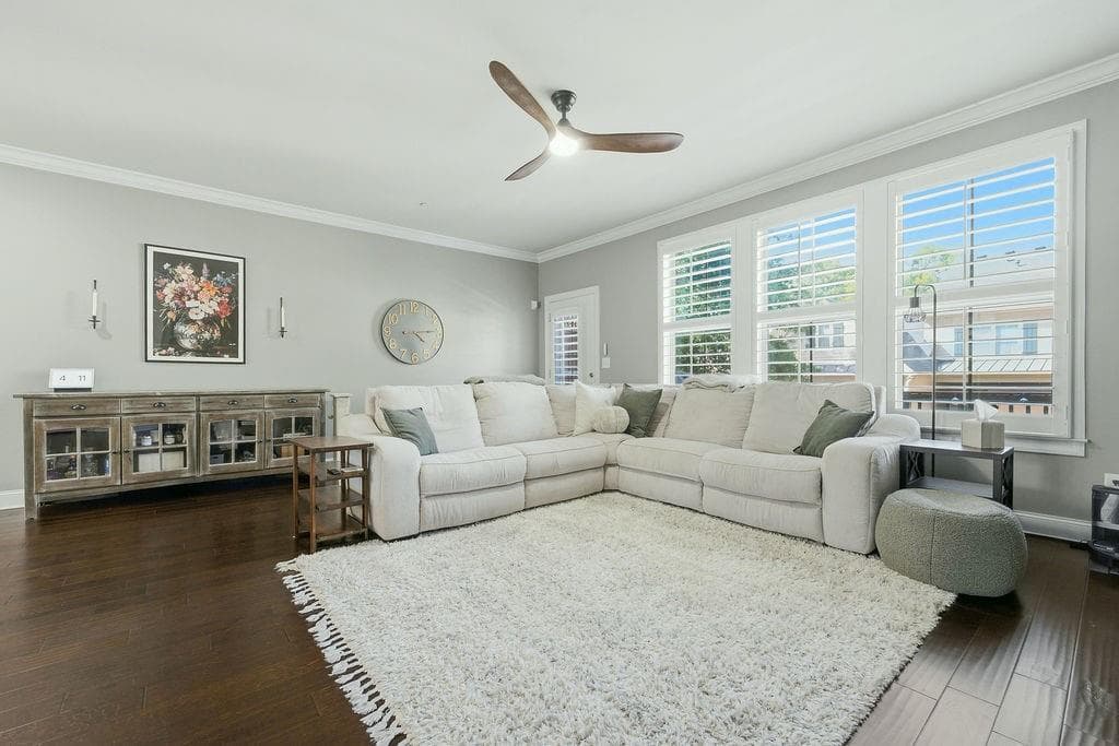 3 bedroom, 4 bathroom, 2,961 sq ft townhouse for sale at 132 Marietta Walk, Marietta, GA 30064 — photo 9