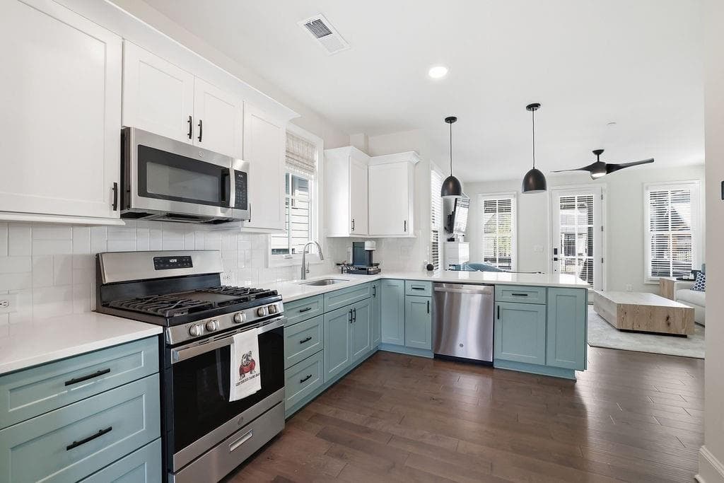 2 bedroom, 2 bathroom, 1,132 sq ft single family residence for sale at 1910 Galt Commons, Kennesaw, GA 30144 — photo 8