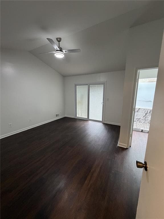 3 bedroom, 3 bathroom, 1,504 sq ft townhouse for rent at 3253 Tennington Place, Lawrenceville, GA 30044 for $2,000 a month — photo 8