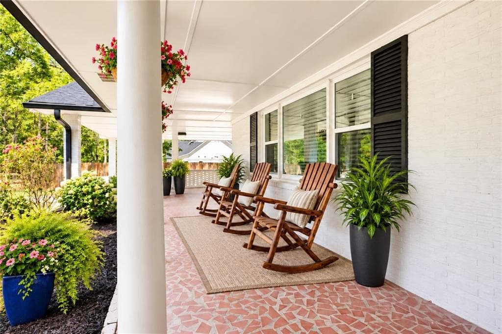 3 bedroom, 2 bathroom, 1,985 sq ft single family residence for sale at 4626 Old Stilesboro Road, Acworth, GA 30101 — photo 3