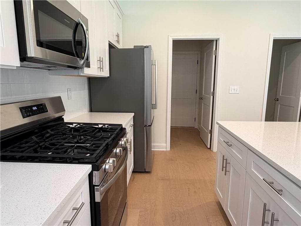 5 bedroom, 3 bathroom, 3,000 sq ft single family residence for rent at 5927 Creek Indian Drive, Sugar Hill, GA 30518 for $3,700 a month — photo 10