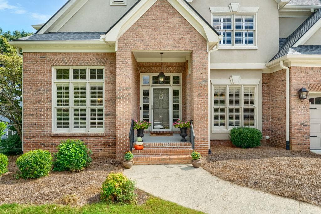 4 bedroom, 5 bathroom, 6,106 sq ft single family residence for sale at 5022 Audley Lane, Peachtree Corners, GA 30092 — photo 2