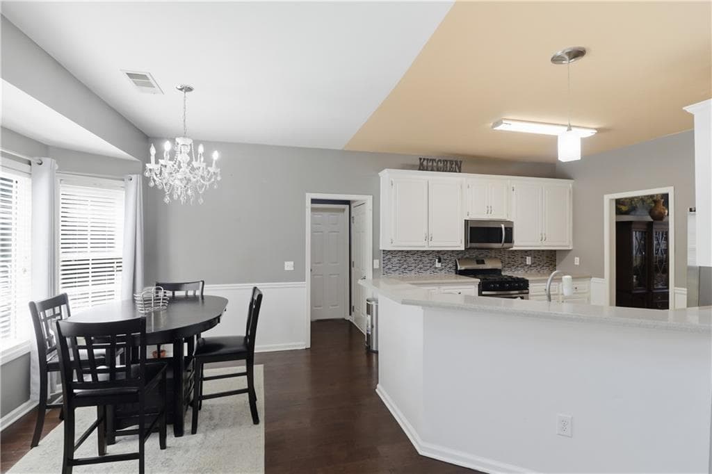4 bedroom, 3 bathroom, 2,553 sq ft single family residence for rent at 108 Township Court, Woodstock, GA 30189 for $2,795 a month — photo 10