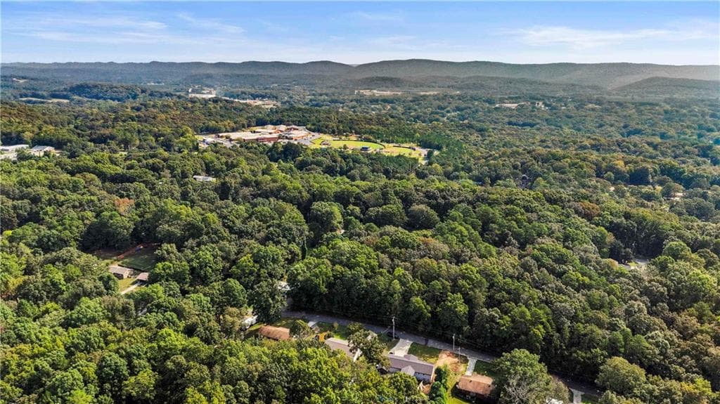 3 bedroom, 2 bathroom, 1,192 sq ft single family residence under contract at 437 Jason Drive, Trion, GA 30753 — photo 6