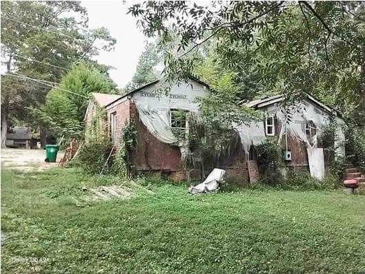 2 bedroom, 1 bathroom, 936 sq ft single family residence for sale at 4455 Highland Road, Decatur, GA 30035 — photo 3