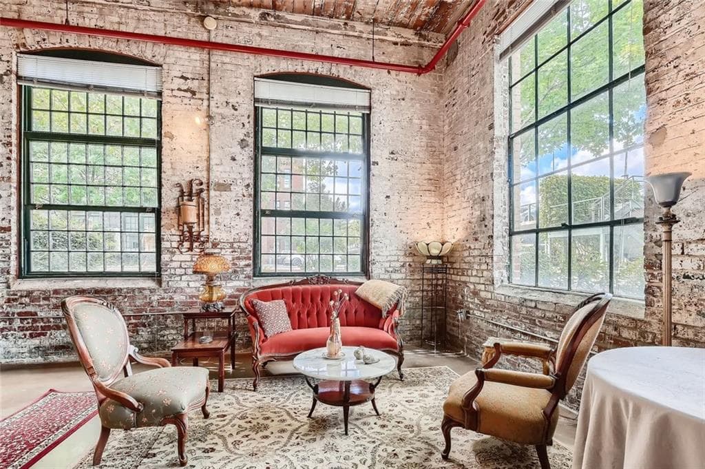 1 bedroom, 1 bathroom, 737 sq ft condominium for rent at 170 Boulevard 101F, Atlanta, GA 30312 for $2,100 a month — photo 3