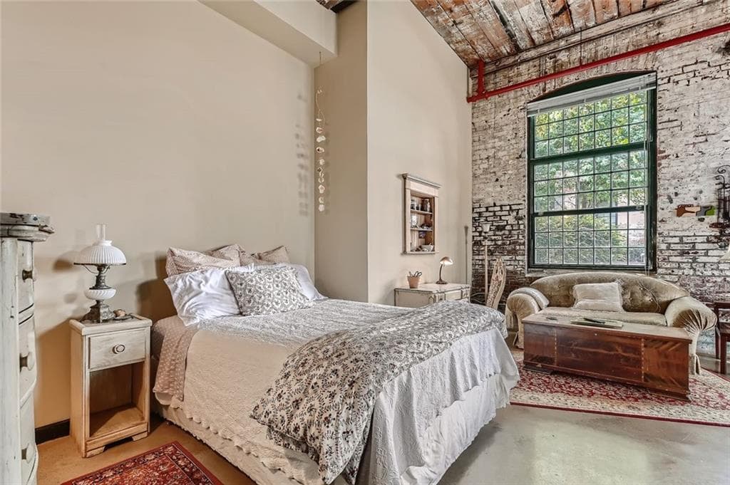 1 bedroom, 1 bathroom, 737 sq ft condominium for rent at 170 Boulevard 101F, Atlanta, GA 30312 for $2,100 a month — photo 4